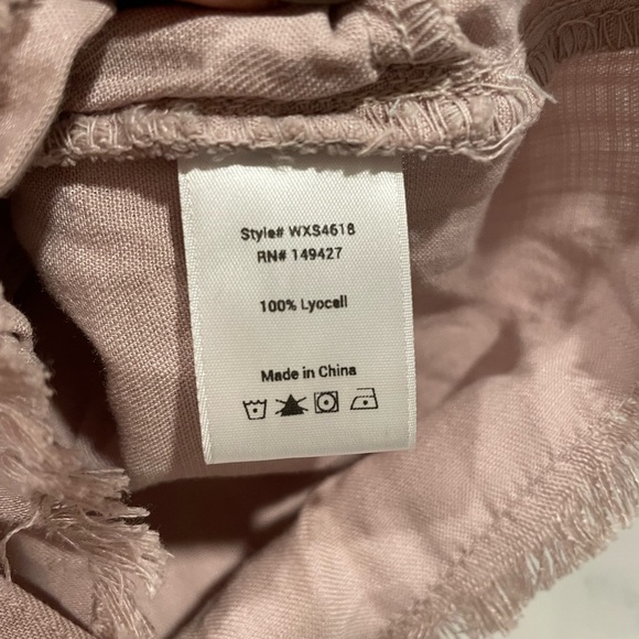 POISON MUSHROOM Short/Skirt with Waist Tie SZ/Small color Cream. - Picture 5 of 7